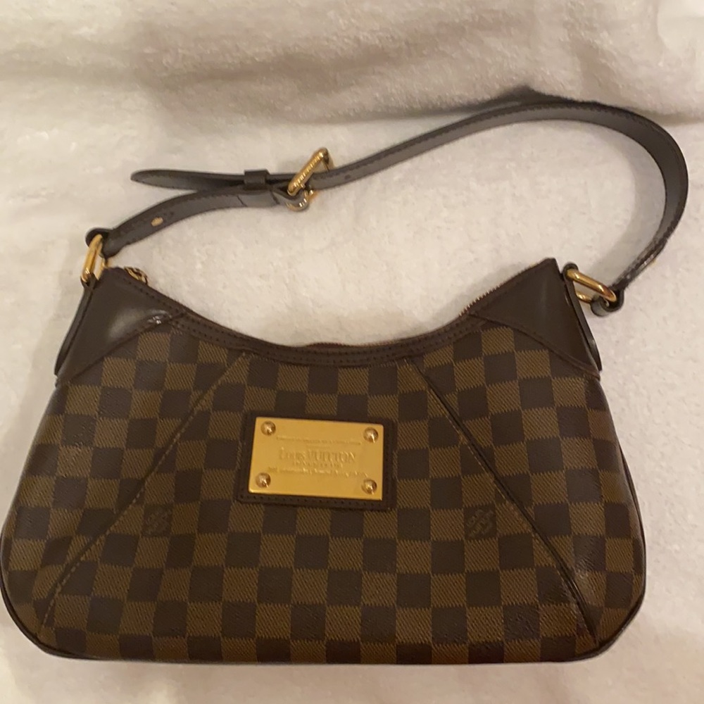 Authentic Louis Vuitton Thames PM